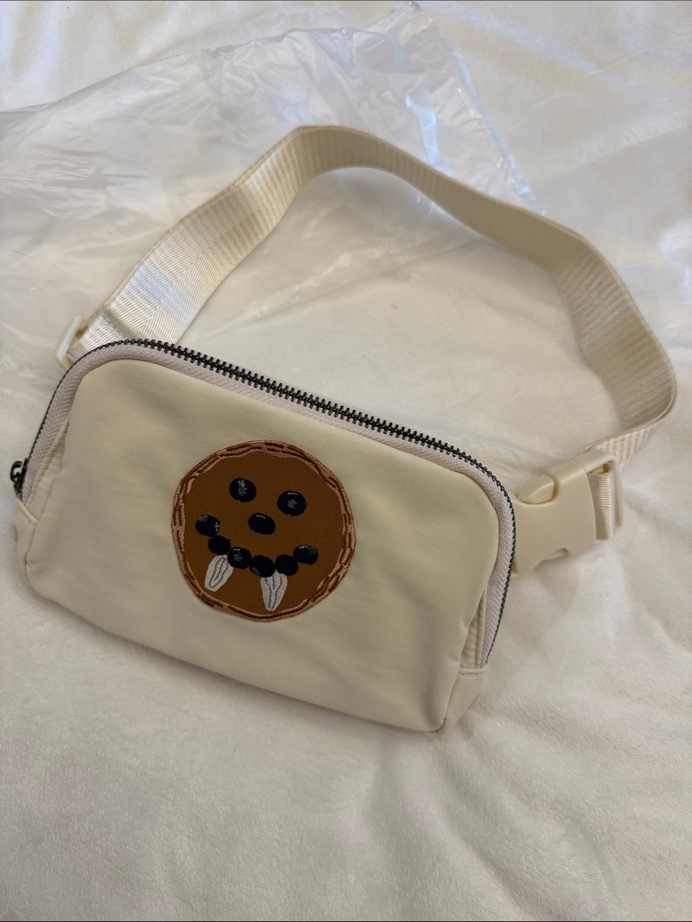 Rare The Vampire Diaries Damon & Bonnie Pancake belt bag fanny pack NEW